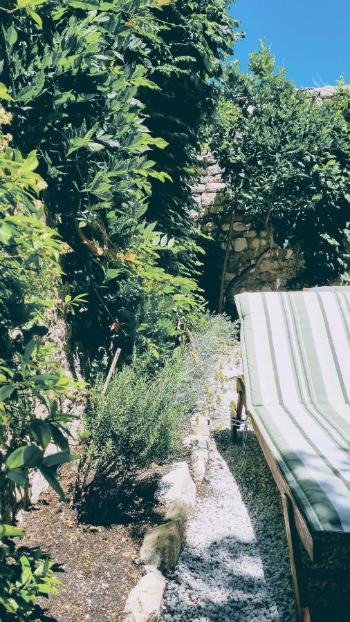 Rector'S Villa - Charming Retreat In Old Town With Jacuzzi In Private Courtyard Rab Town Bagian luar foto